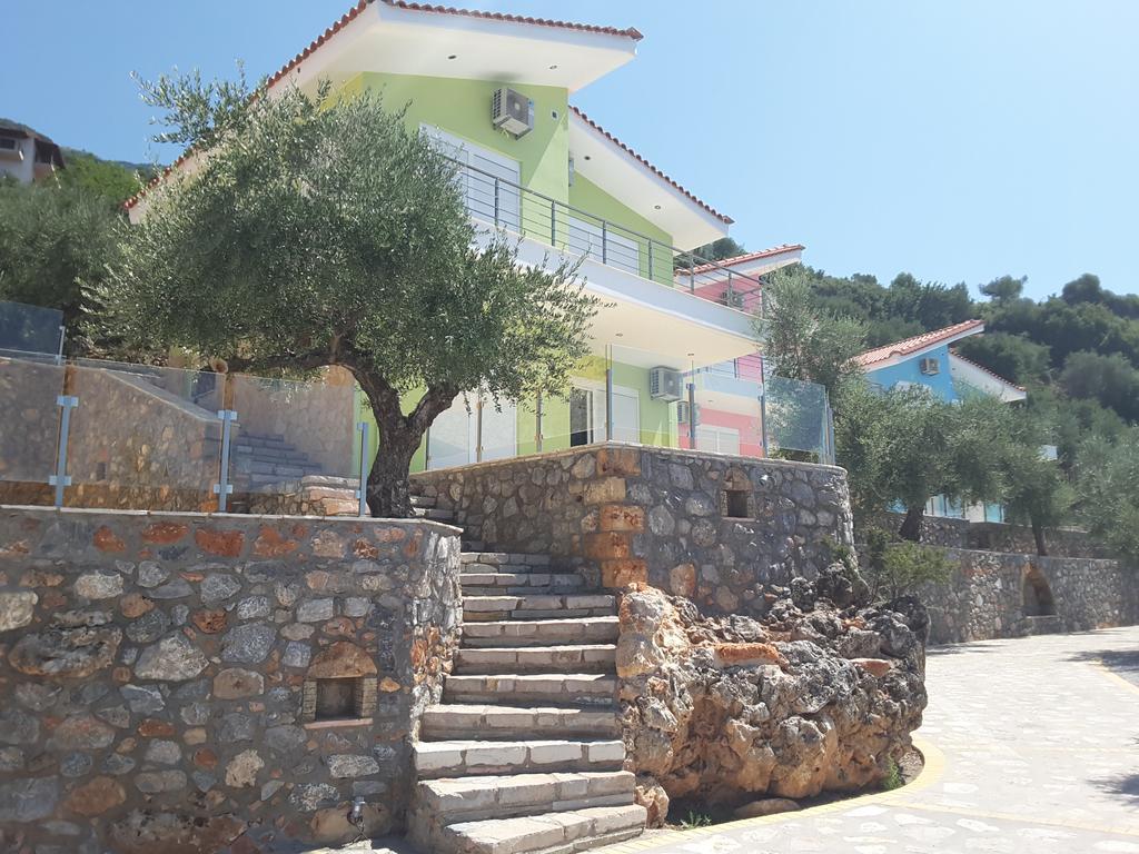 Shiraz Villas กาลามาตา ภายนอก รูปภาพ