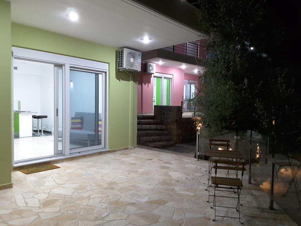 Shiraz Villas กาลามาตา ภายนอก รูปภาพ