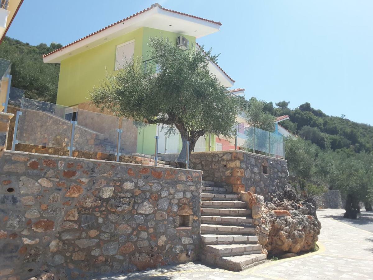 Shiraz Villas กาลามาตา ภายนอก รูปภาพ